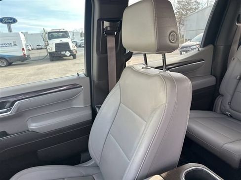 Used 2024 Chevrolet Silverado 1500 LTZ AWD/4WD image 15