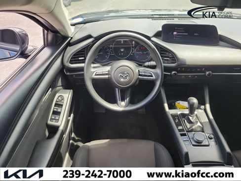 Used 2020 MAZDA MAZDA3 Sedan FWD image 15
