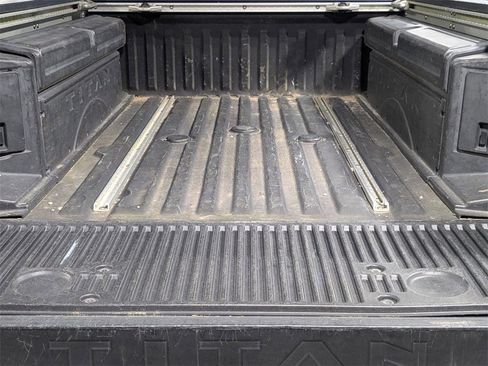 Used 2018 Nissan Titan PRO-4X w/ Pro-4x Convenience Package image 7