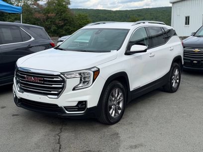 Used 2024 GMC Terrain SLT