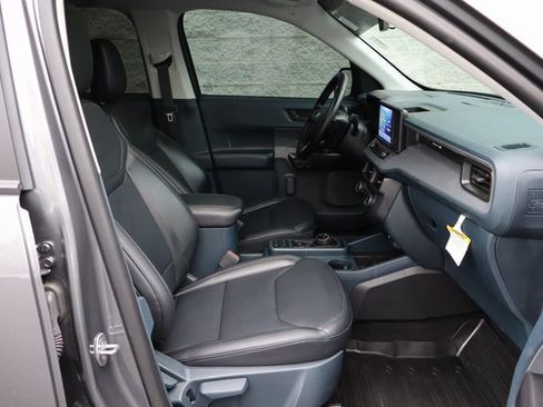 Used 2024 Ford Maverick Lariat w/ Black Appearance Package image 34