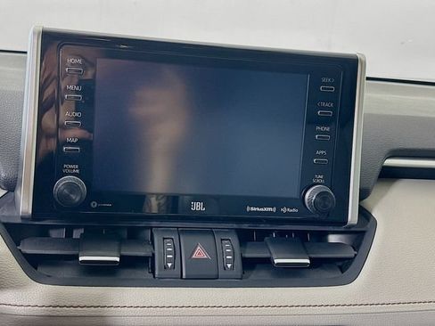 Used 2019 Toyota RAV4 Limited w/ Advanced Technology Package FWD image 15