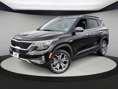 Used 2023 Kia Seltos SX w/ SX Sunroof Package