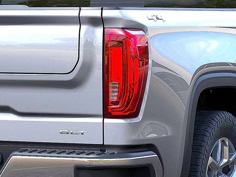 Used 2026 GMC Sierra 1500 SLT image 11