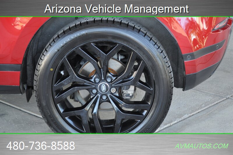 Used 2020 Land Rover Range Rover Evoque SE AWD/4WD image 17