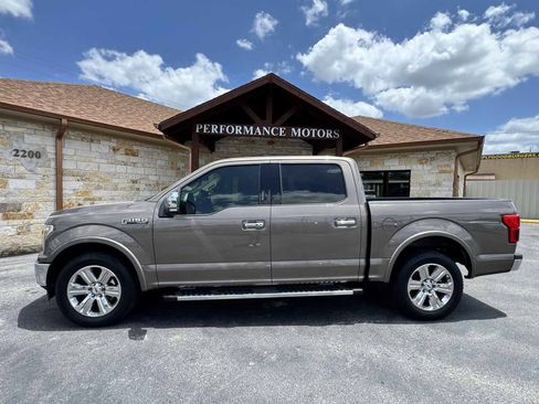 Used 2018 Ford F150 Lariat RWD image 2