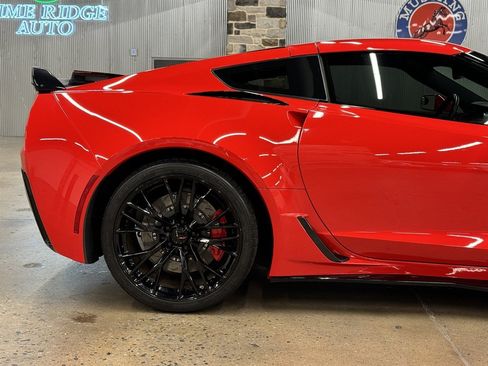 Used 2016 Chevrolet Corvette Z06 w/ Battery Protection Package RWD image 18