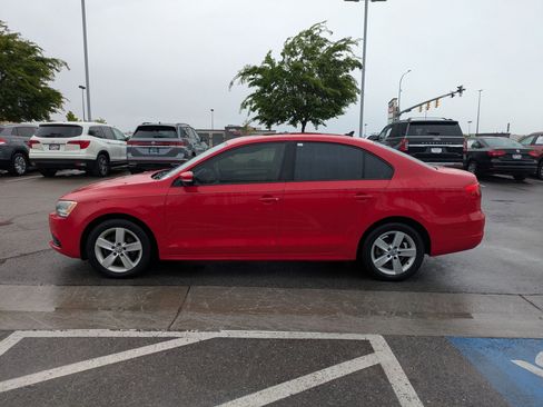 Used 2012 Volkswagen Jetta TDI FWD image 9