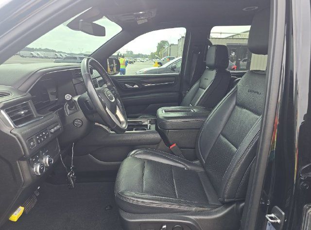 Used 2022 GMC Yukon XL Denali AWD/4WD image 7