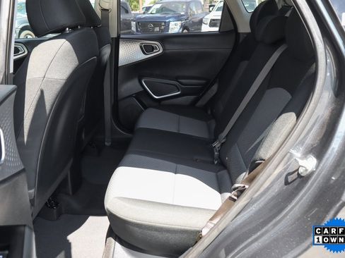 Used 2023 Kia Soul LX image 26