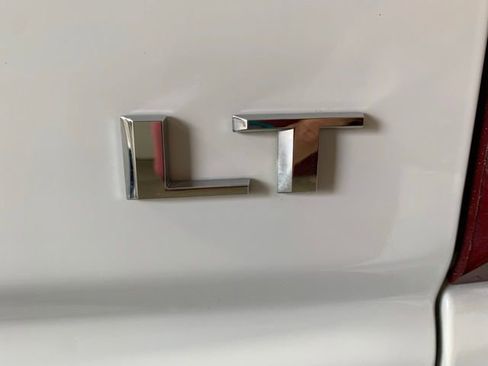 Used 2024 Chevrolet Silverado 2500 LT AWD/4WD image 37