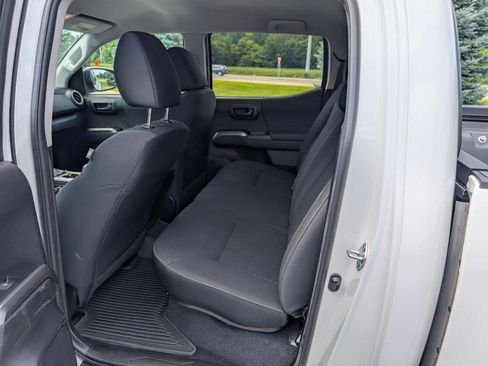 Used 2023 Toyota Tacoma 4x4 Double Cab image 13