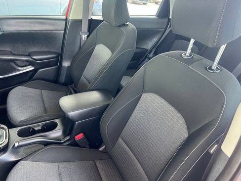 Certified 2022 Kia Soul GT-Line FWD image 5