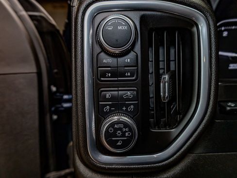 Used 2022 GMC Sierra 2500 AT4 w/ AT4 Premium Plus Package image 21