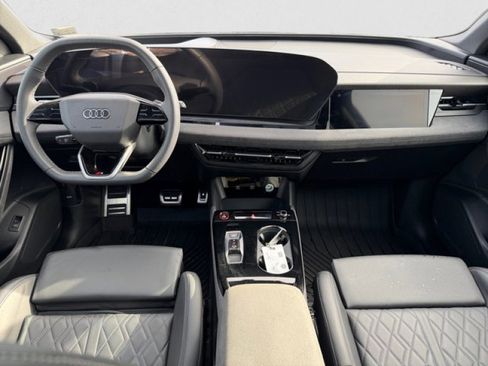 Used 2025 Audi SQ6 e-tron Prestige w/ 21" Black Optic Wheel Package image 13