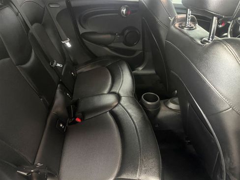 Used 2015 MINI Cooper 4-Door Hardtop FWD image 9