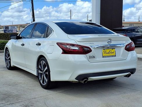 Used 2017 Nissan Altima 2.5 SR image 4