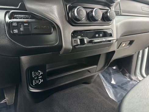Used 2024 RAM 3500 Big Horn image 19