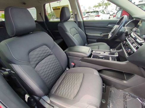Used 2022 Nissan Pathfinder SV FWD image 26