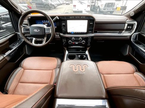 Used 2024 Ford F250 King Ranch image 13