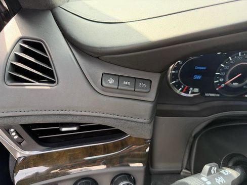 Used 2018 Cadillac Escalade Platinum image 53