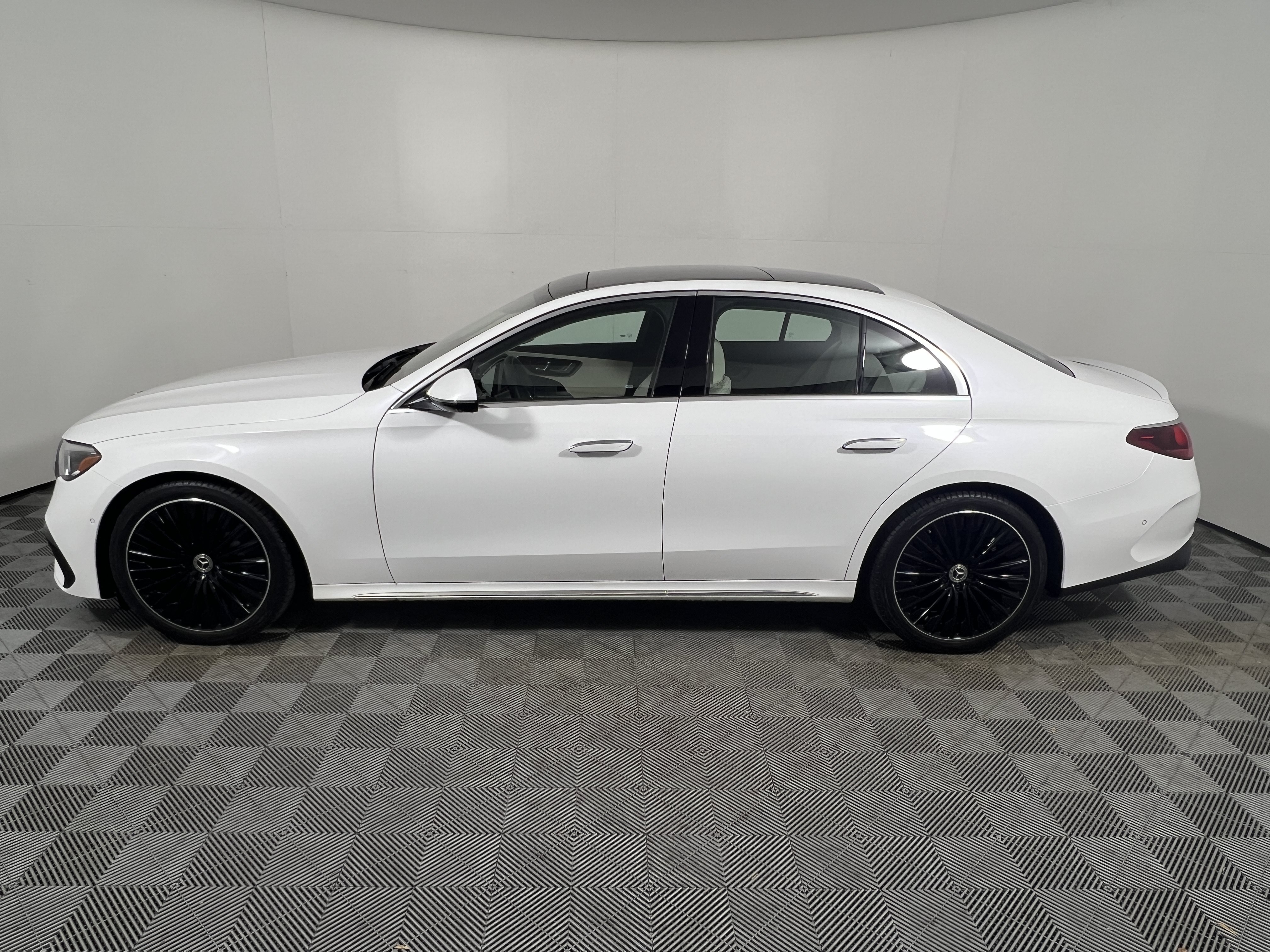 Certified 2026 Mercedes-Benz E 350 Sedan image 2