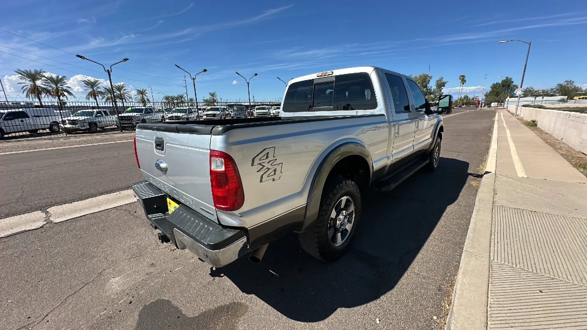 Used 2016 Ford F250 Lariat w/ Lariat Ultimate Package AWD/4WD image 5