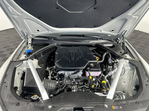 Used 2025 Genesis G70 2.5T RWD image 34
