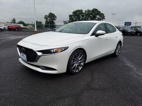 Used 2020 MAZDA MAZDA3 Select Package image 3