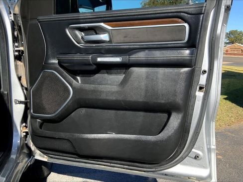 Used 2022 RAM 1500 Laramie w/ Laramie Southwest Edition image 22