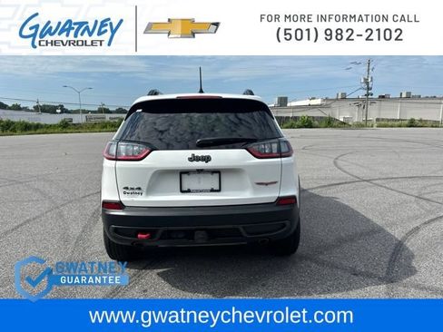 Used 2022 Jeep Cherokee Trailhawk w/ Trailer Tow Group AWD/4WD image 6