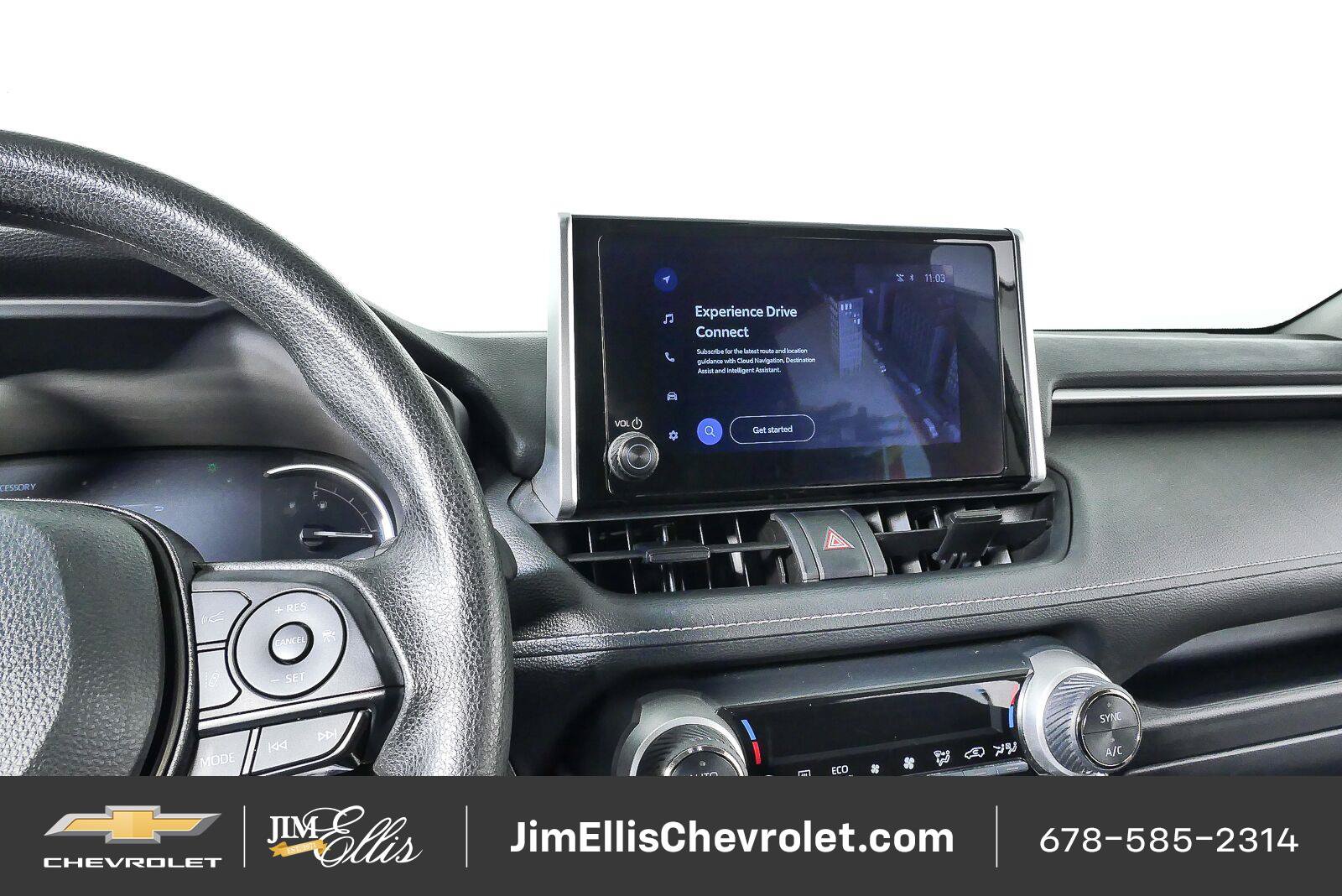 Used 2024 Toyota RAV4 XLE FWD image 14