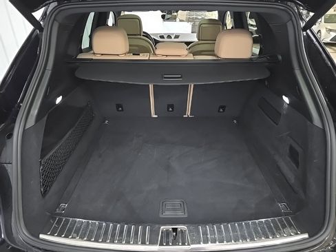 Used 2022 Porsche Cayenne image 12