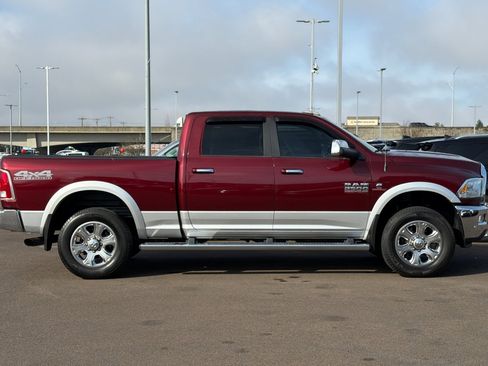 Used 2017 RAM 2500 Laramie w/ Convenience Group image 3