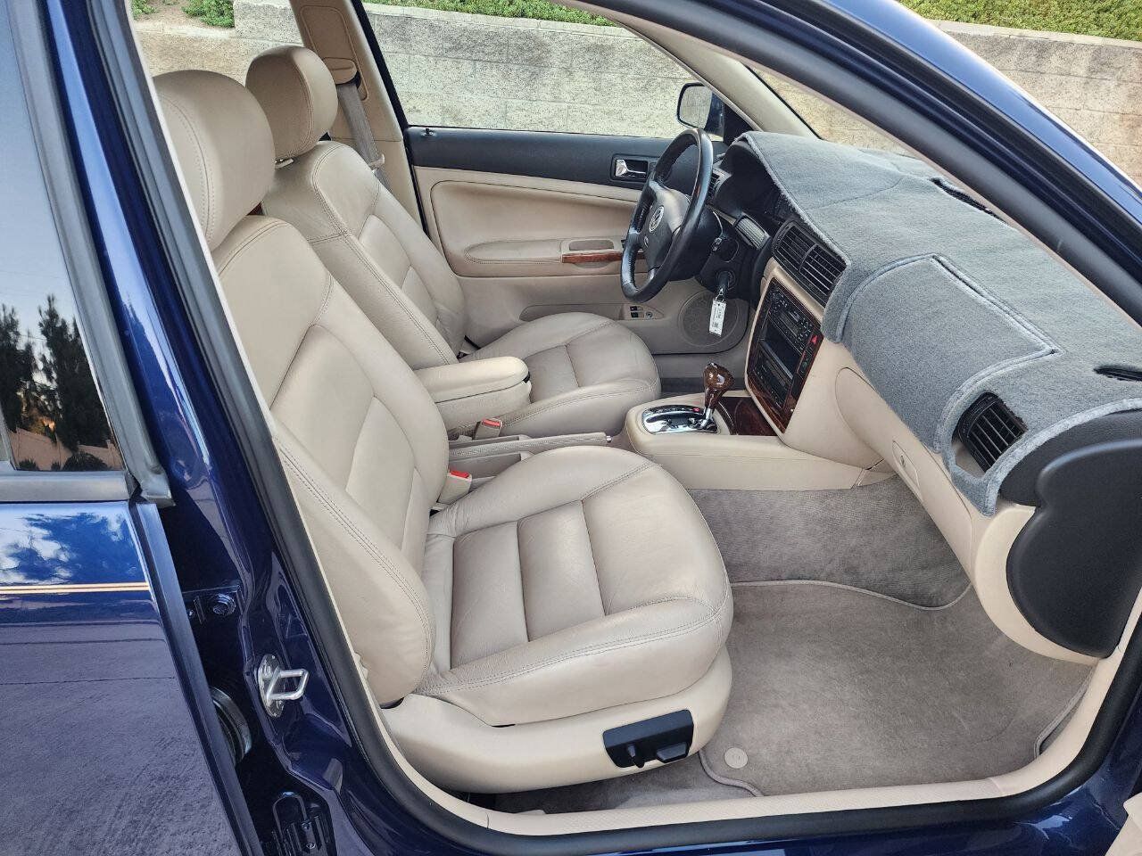 Used 2000 Volkswagen Passat GLX AWD/4WD image 23