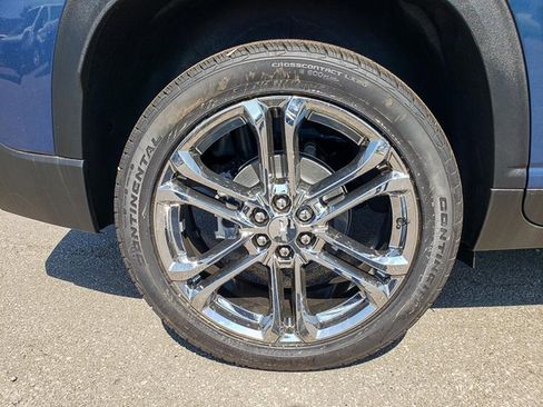 New 2026 Chevrolet Traverse LT w/ Driver Confidence Package image 33