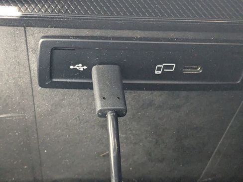 Certified 2022 Mercedes-Benz GLC 300 4MATIC w/ AMG Line image 9