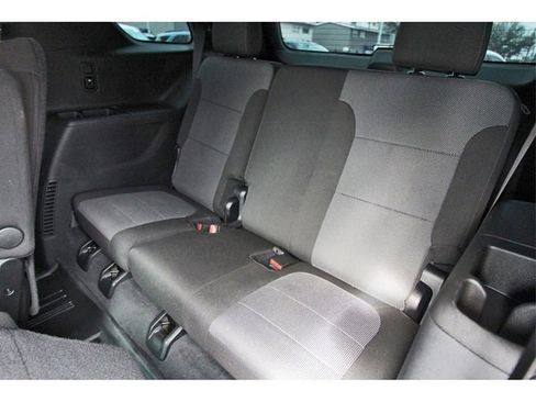 Used 2024 Chevrolet Traverse LT image 12