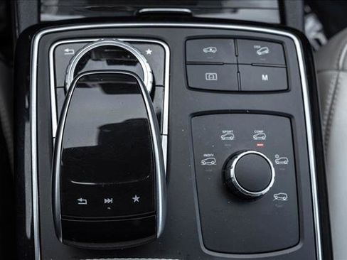 Used 2018 Mercedes-Benz GLS 450 4MATIC image 21