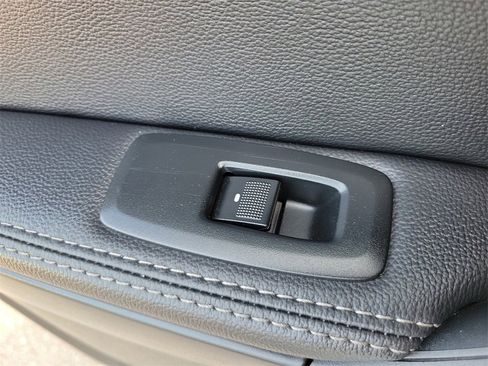 Used 2020 Ford Ranger Lariat w/ Equipment Group 501A Mid image 13