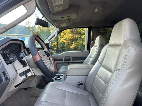 Used 2008 Ford F250 FX4 AWD/4WD image 8