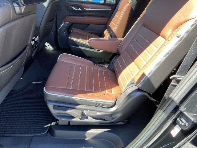 Certified 2024 GMC Yukon XL Denali Ultimate AWD/4WD image 12