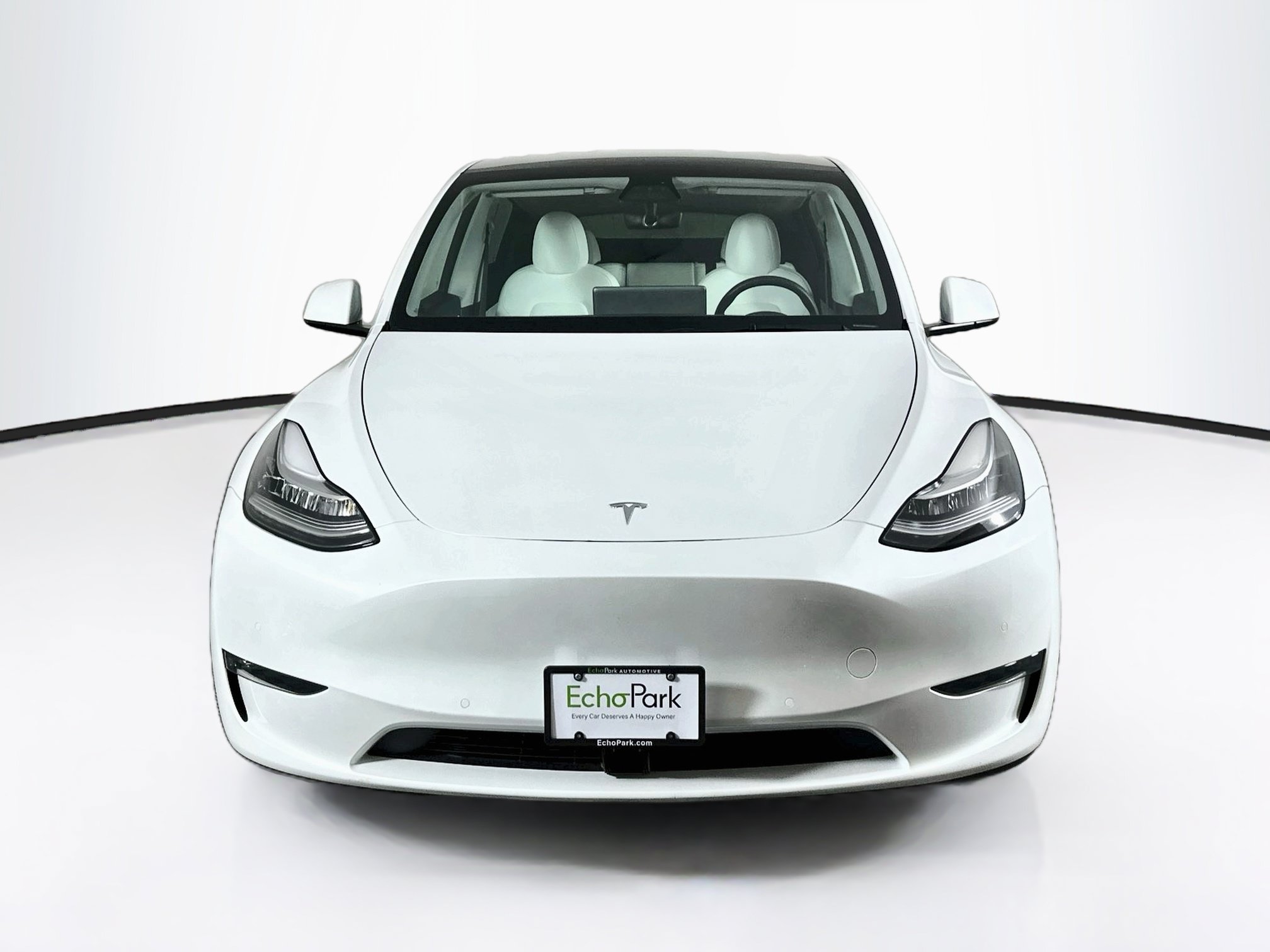Used 2022 Tesla Model Y Long Range AWD/4WD image 2