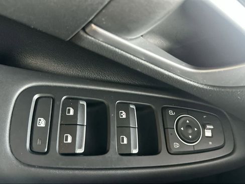 Used 2023 Hyundai Sonata SE FWD image 17