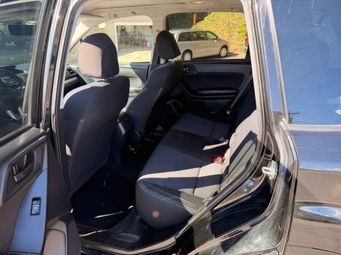 Used 2017 Subaru Forester 2.5i Premium w/ All-Weather Package AWD/4WD image 16