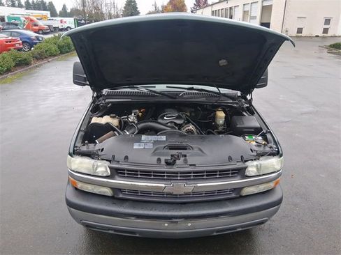 Used 2002 Chevrolet Silverado 1500 LS w/ Electrical Convenience Pkg image 17