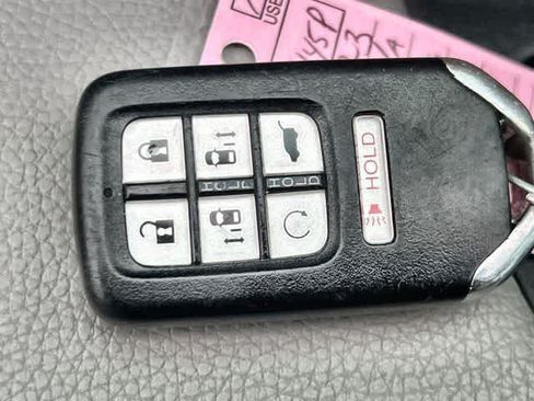 Used 2023 Honda Odyssey EX-L image 21