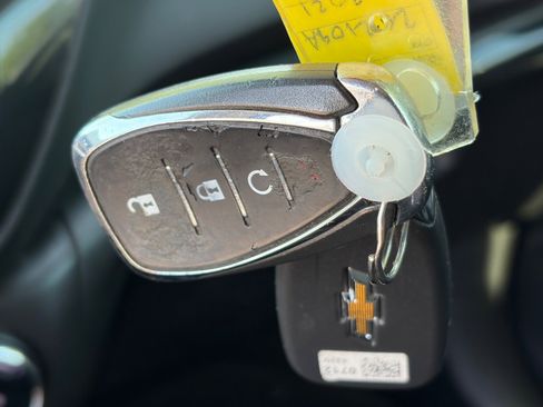 Used 2021 Chevrolet TrailBlazer LT w/ Convenience Package image 31