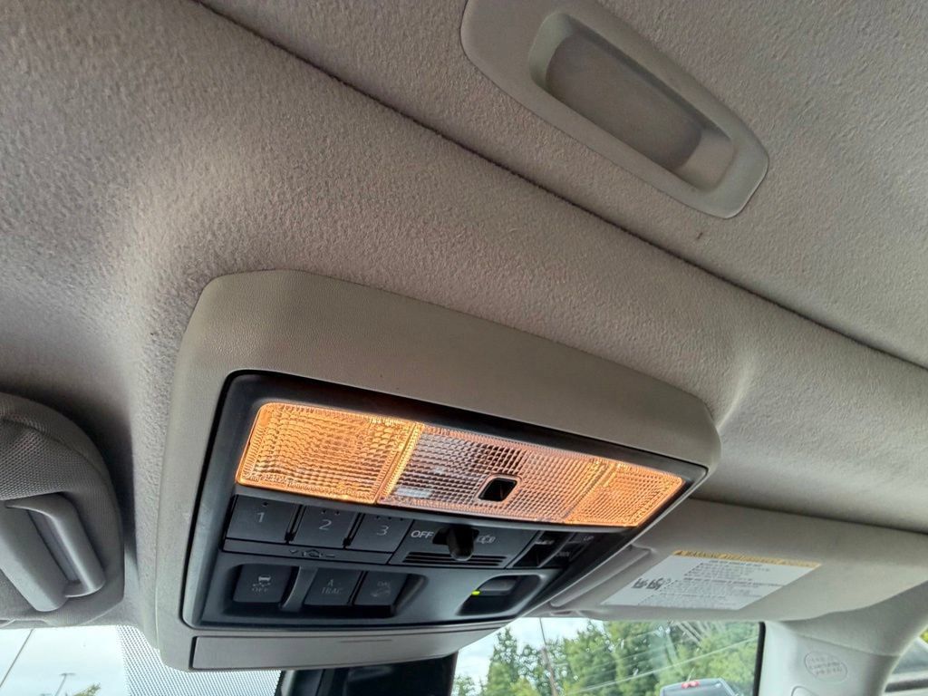 Used 2023 Toyota 4Runner Limited AWD/4WD image 25