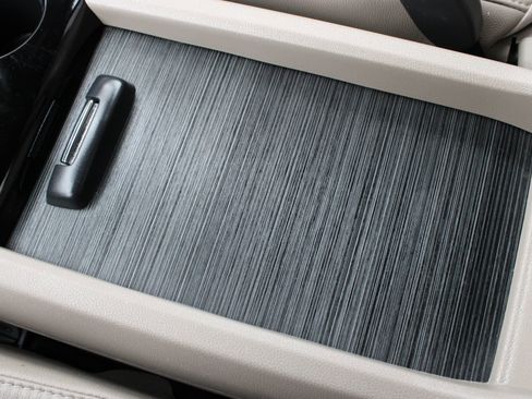 Used 2020 Honda Pilot Elite image 54